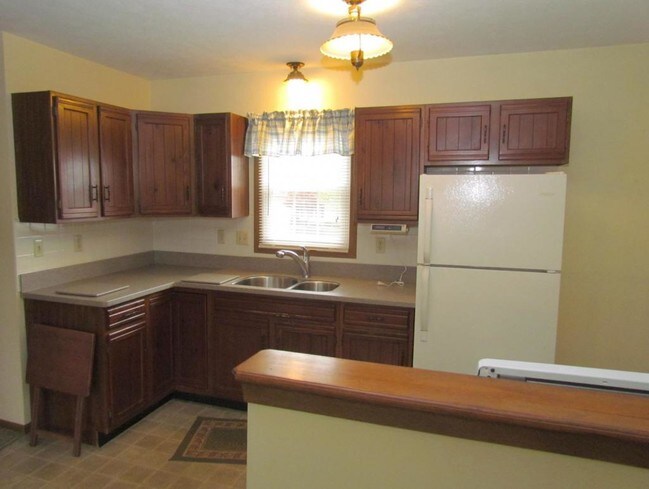 Photo - 1172-B South Lincoln