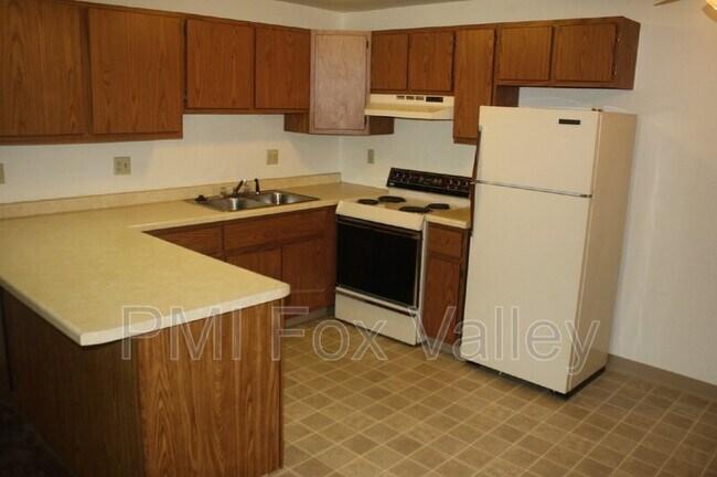 Photo - 619 S Lynndale Dr Unit 5