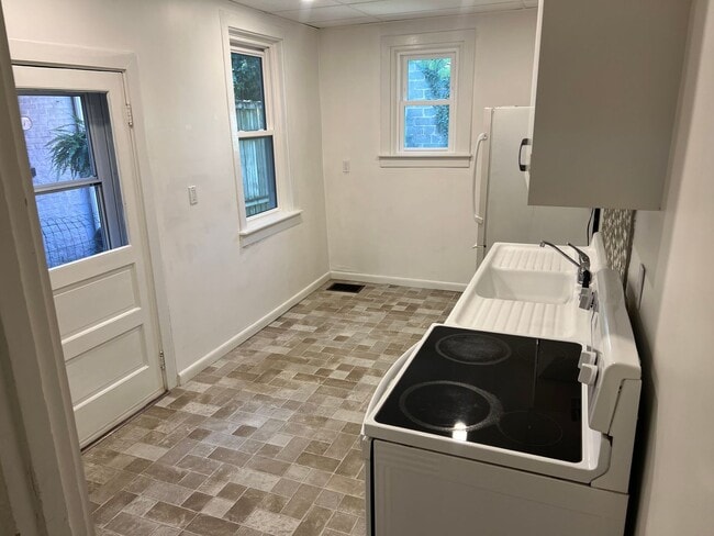 Photo - Charming 2 Bedroom Townhome in Prime Lanca...