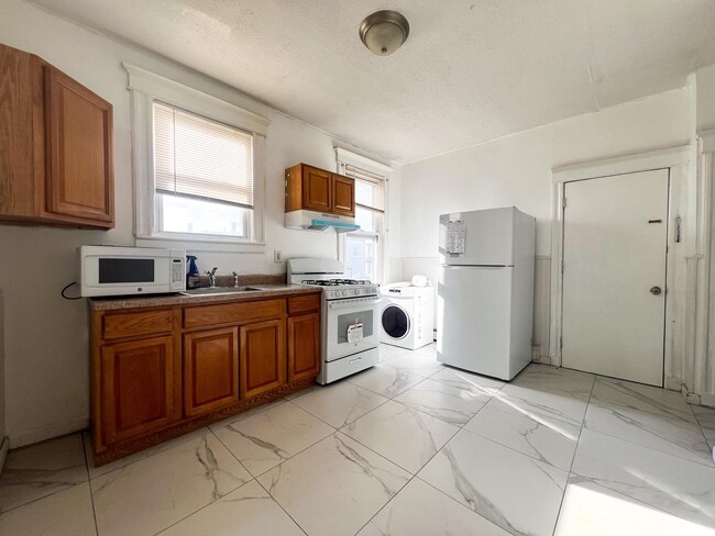 Photo - 331 Princeton Ave