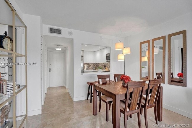 Building Photo - 13499 Biscayne Blvd Unit 503 Rental