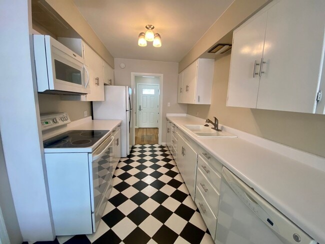 Photo - 68 S 400 E Unit Main Home