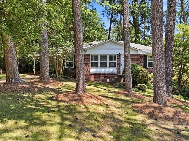 Photo - 1111 N Valley Dr