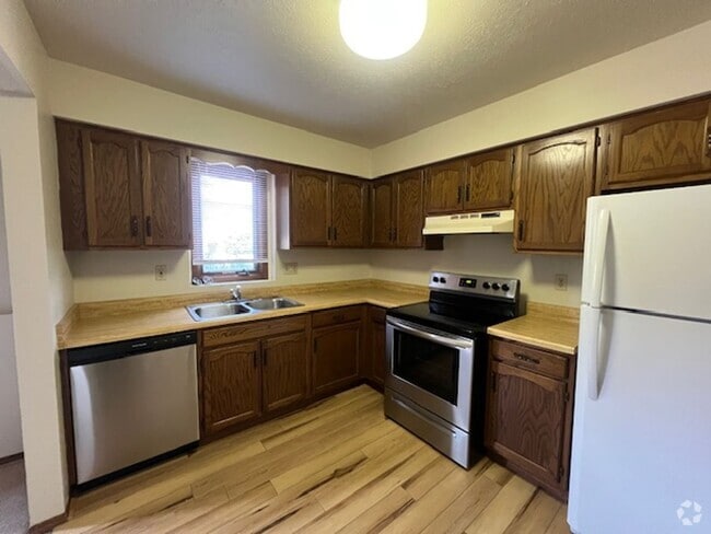 Building Photo - 6006 Boxwood Dr Unit 2 Rental