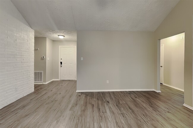 Photo - 2621 Elder Rd