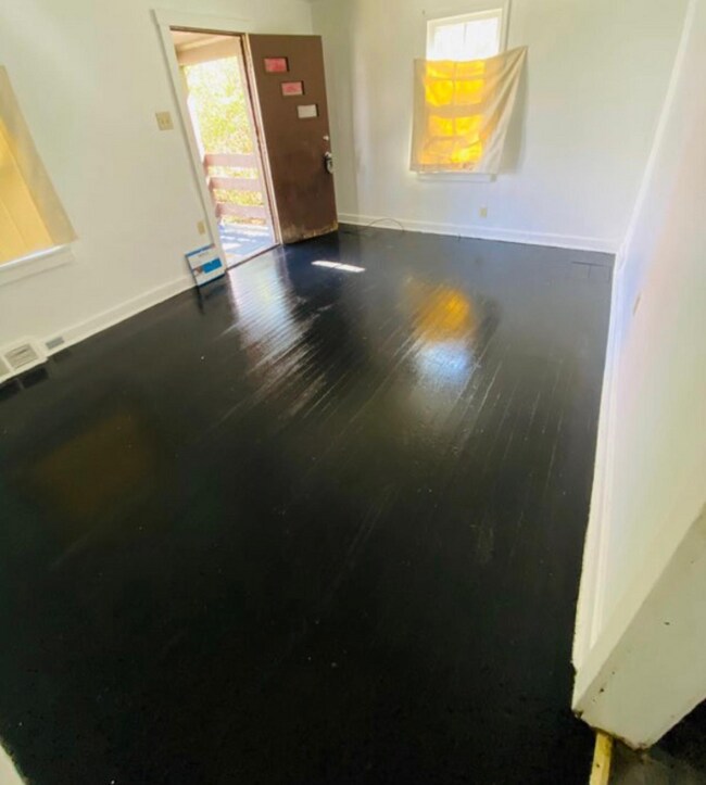 Photo - 421-423-423 Caldwell St Unit 423