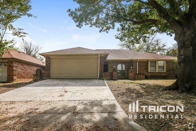 Building Photo - 934 Robinwood Dr Rental