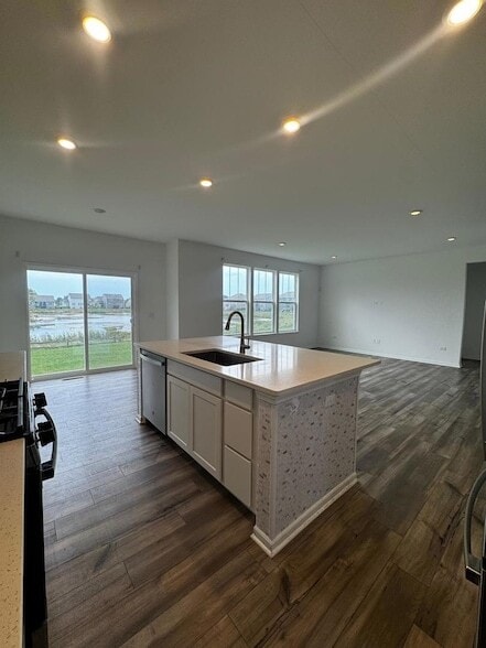 103 Ellis Rd