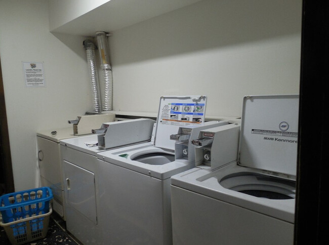 Photo - Fox Ridge Apartments
