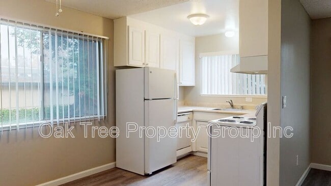 Photo - 1674 Cordoba St