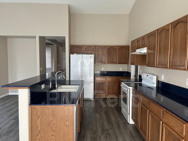 Photo - 9000 Mahon Dr