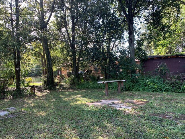 Photo - 1710 W 2nd St