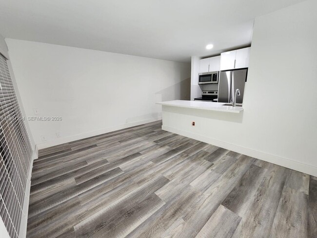 Photo - 4545 Treehouse Ln Unit H