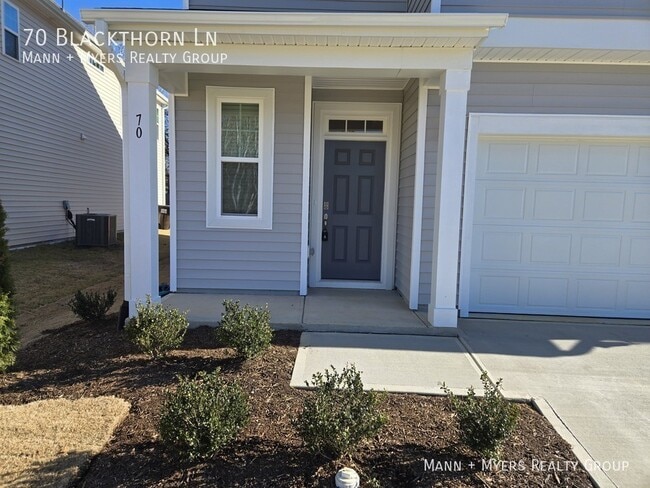 Photo - 70 Blackthorn Ln