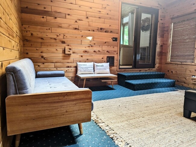 Photo - Four Bedroom Neenah House