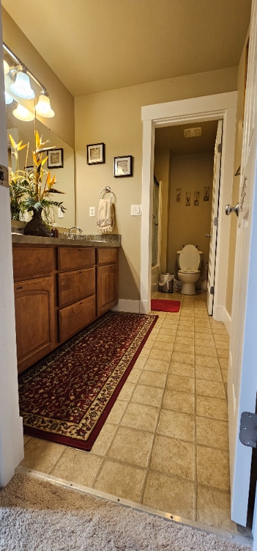 Photo - 9003 105 Ave SW