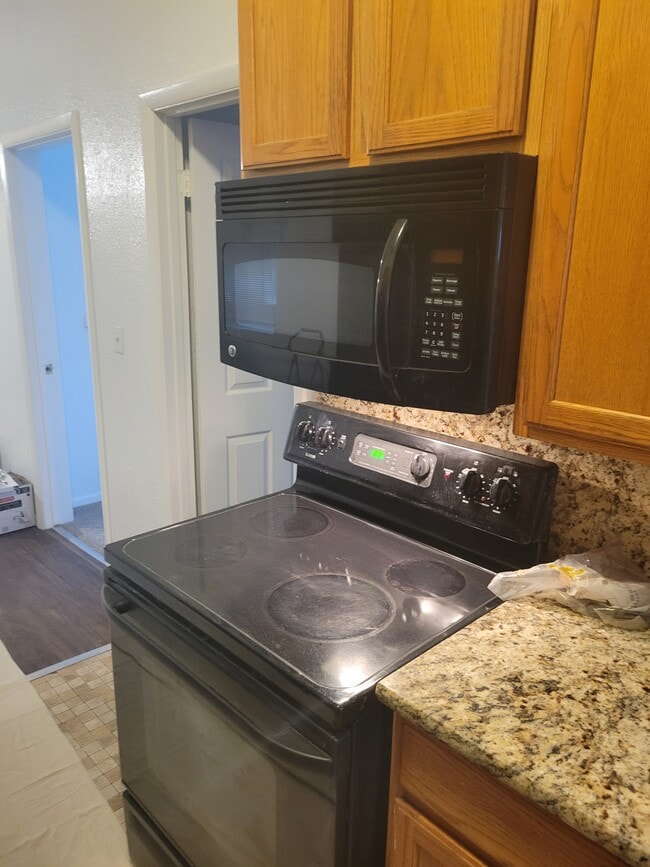 Photo - 94 N Sherman St Unit #1