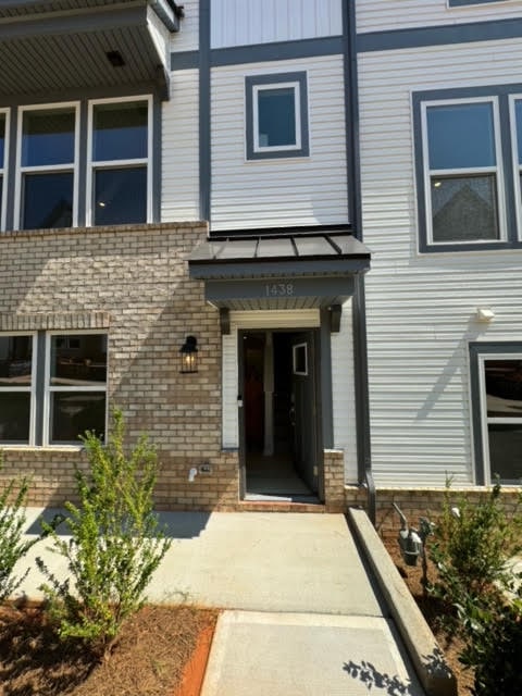 Photo - 1438 Blanche St