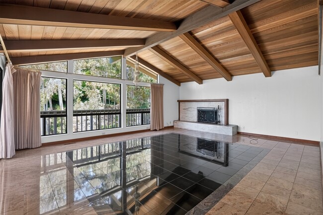 Photo - 525 Hampton Rd