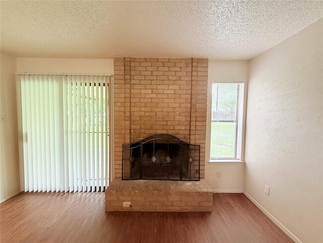 10904 Meadgreen Ct
