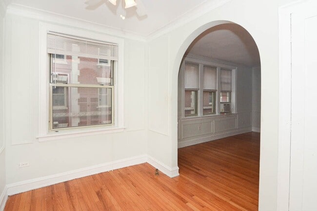 Photo - 547 W Surf St Unidad S2