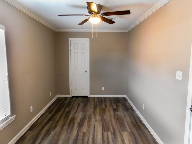 Photo - Room For Rent Unit 150 Varsity Rm C