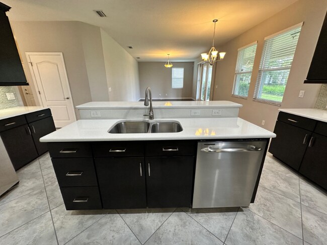 Photo - 4941 Maple Park St