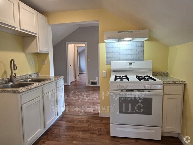 Building Photo - 314 Washington Ave Rental