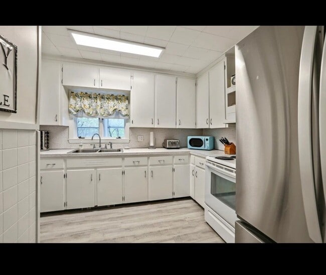 Photo - 608 E Main St Unit # 2