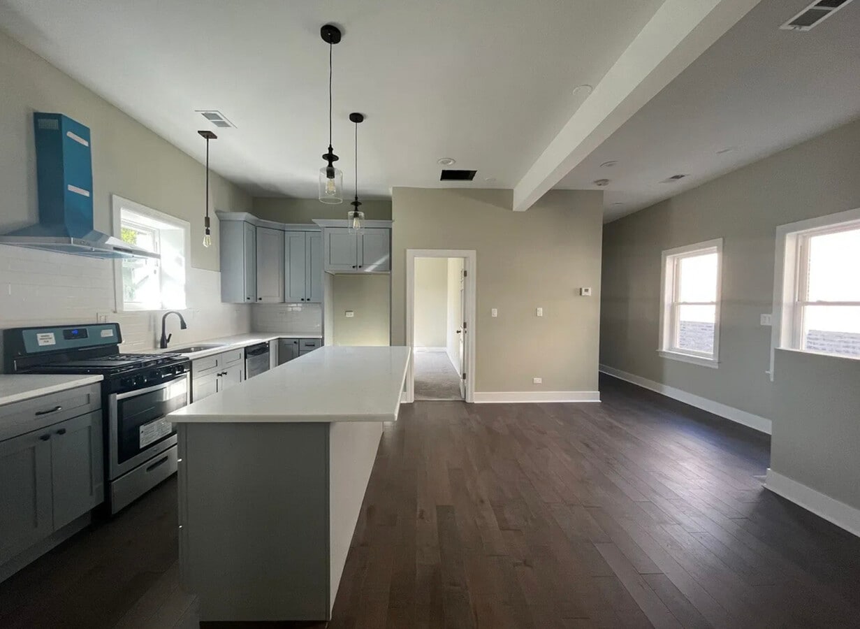 Photo - 6448 S St Lawrence Ave