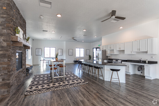 Interior Photo - Springs at Copper Canyon Rental