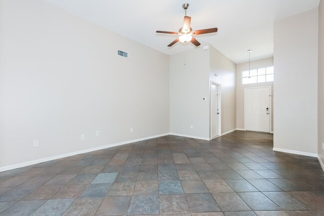 Photo - 4806 Limerick Dr