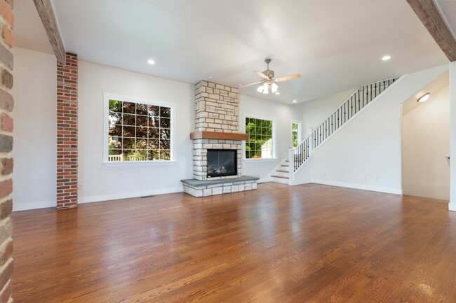 Photo - 2630 New Orchard Ct