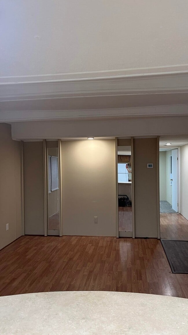 Photo - 606 S Oak Forest Rd