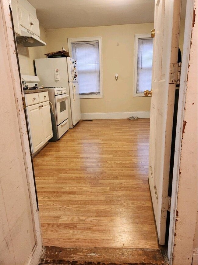 Photo - 10 Winsor St Unidad 1st floor