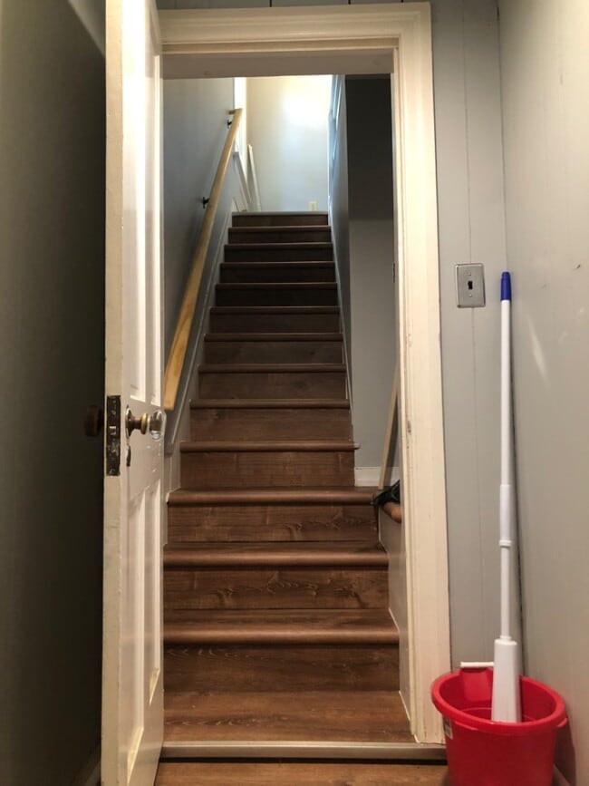 Photo - 54 E Main St