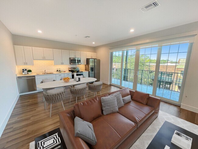 Photo - 201 S Sanford Ave Unit 303