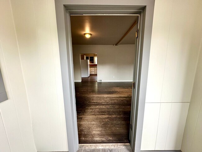 Photo - Charming 2 Bed 1 Bath Home Located in Historic Downtown Roslyn