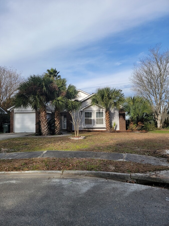 Photo - 137 Marsh Edge Ln