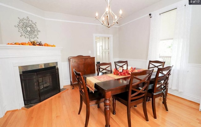 Photo - 306 Sussex St