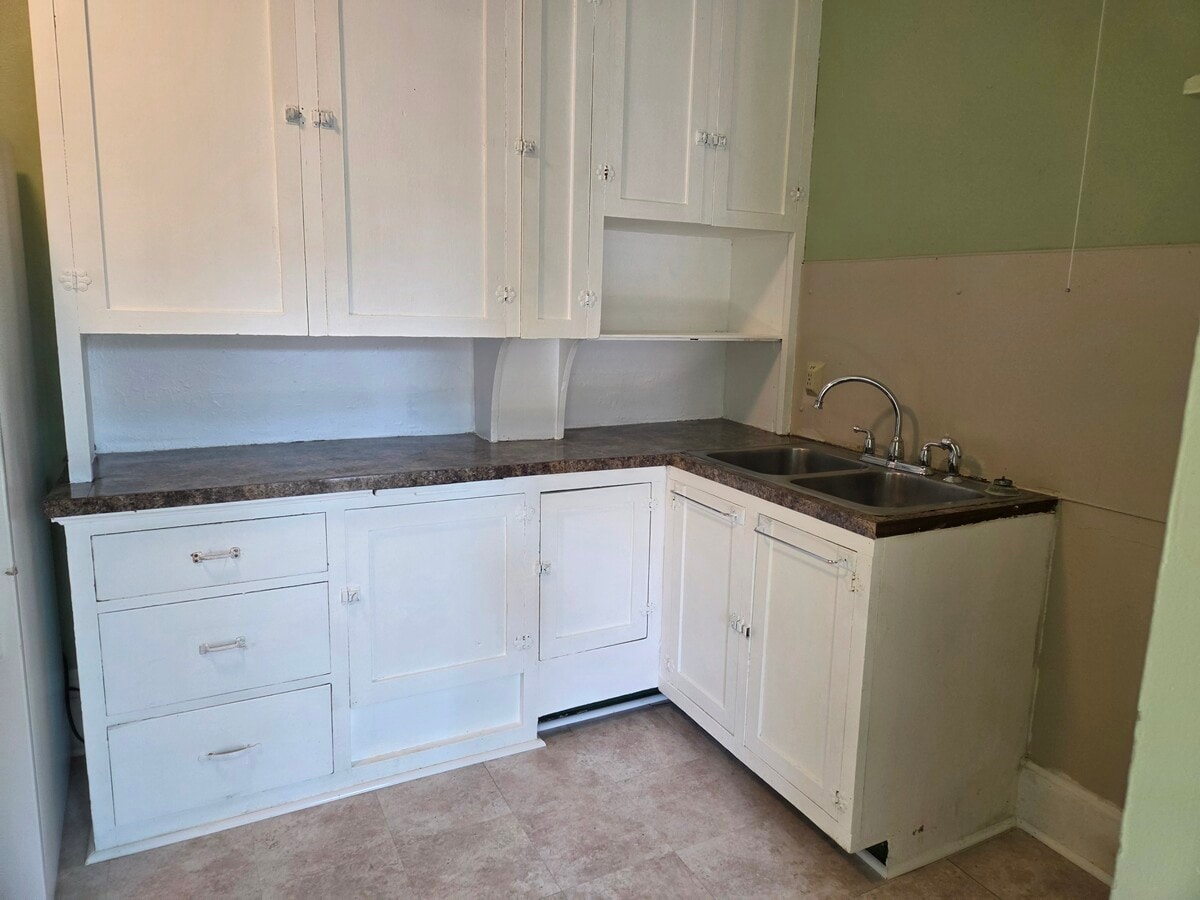 Photo - 126 W William St Unit 2