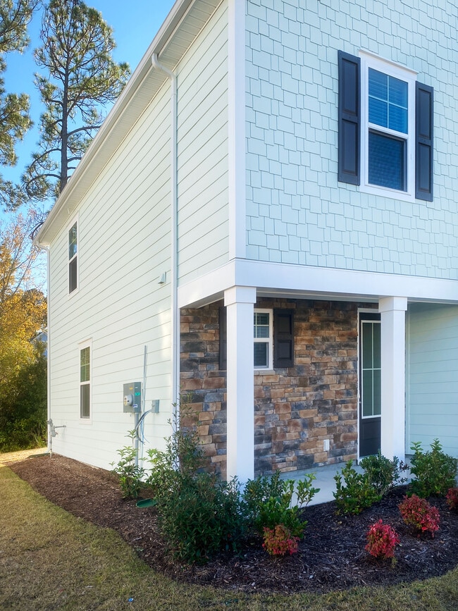 Photo - 7047 Shooting Star Way