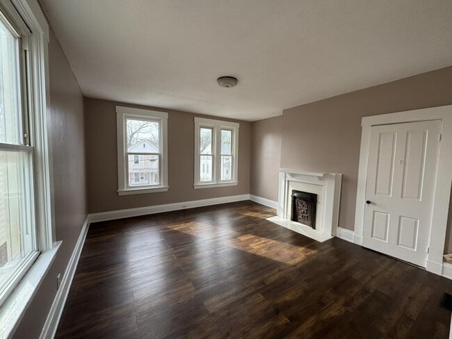 Building Photo - 1014 Considine Ave