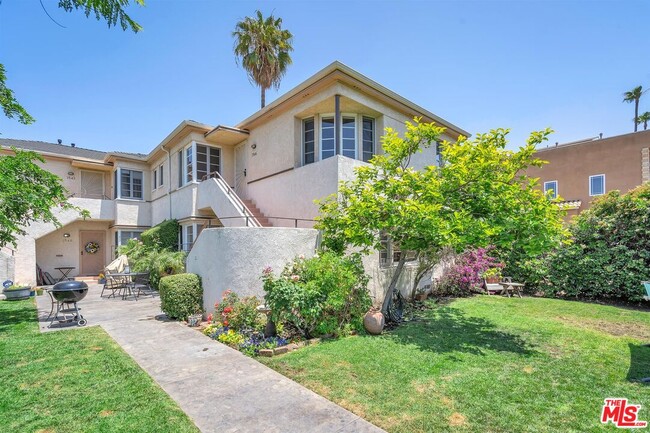 Photo - 1546 S Holt Ave