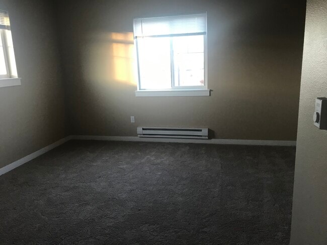 Photo - Pointe Apartments