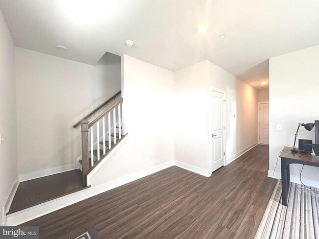Building Photo - 135A Annapolis St