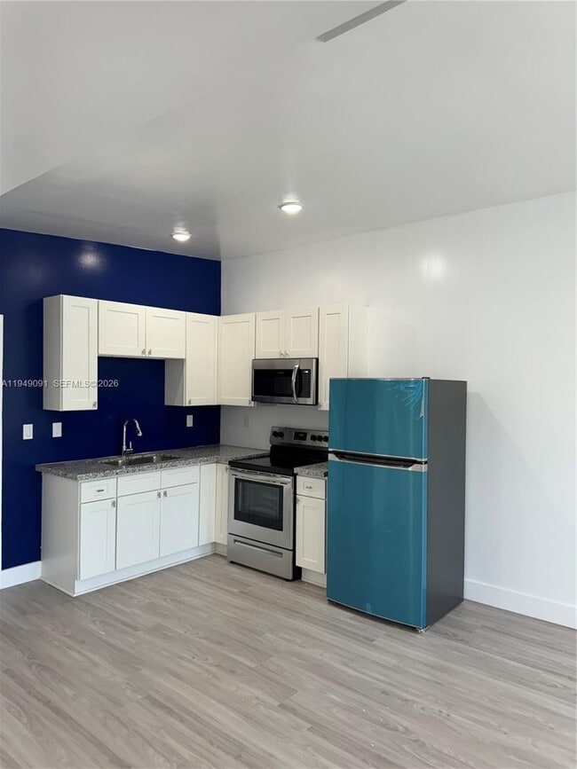 Photo - 526 NW 6th St Unit B