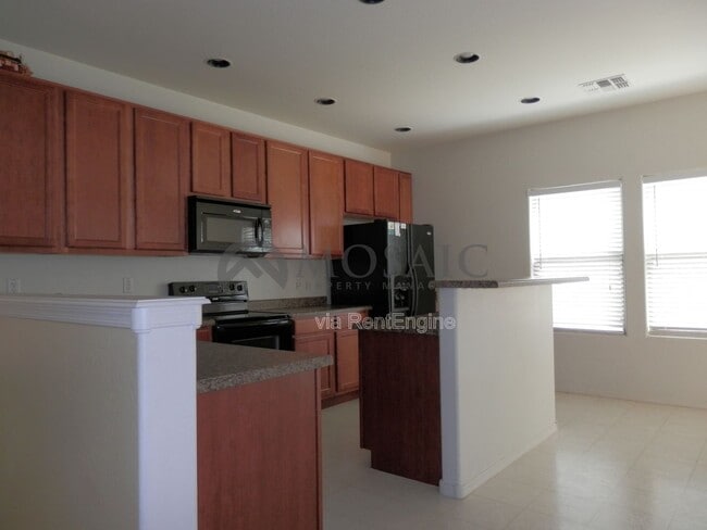 Photo - 1139 E Vermont Dr