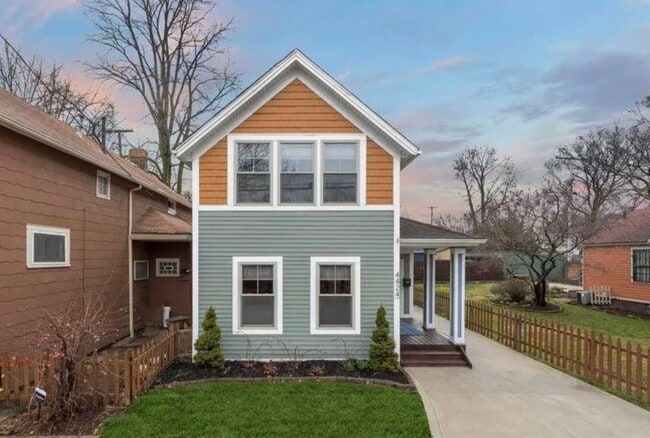 Photo - 4424 Bridge Ave