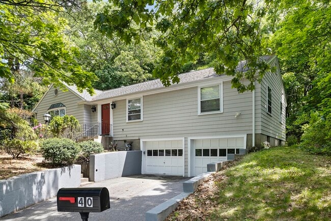 Building Photo - 40 Marrett Rd